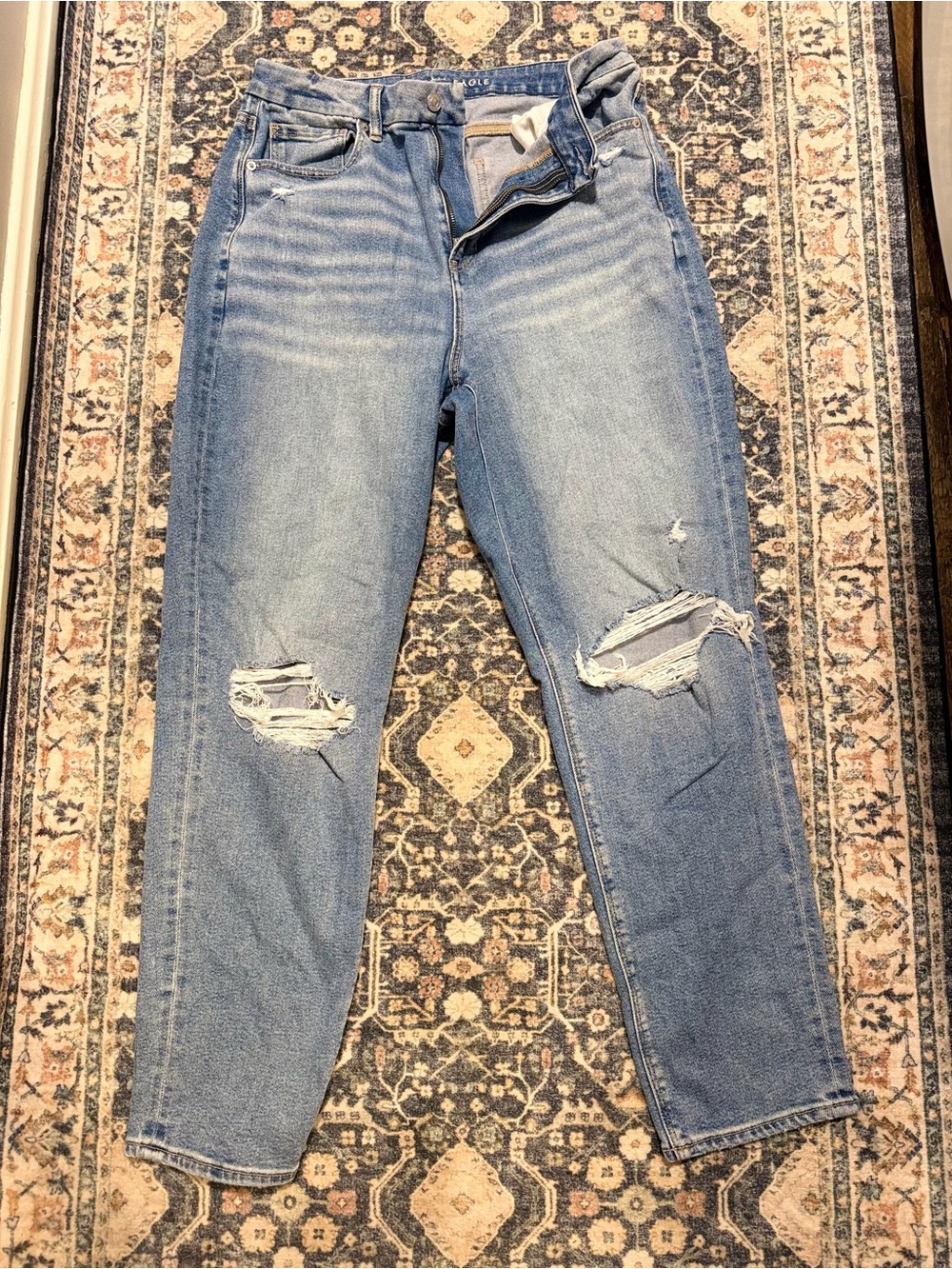 American Eagle Outfitters Light Blue Distressed Jeans